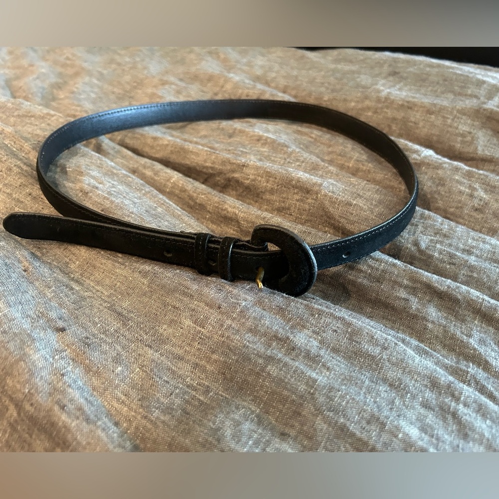 NWOT Anthropologie suede belt, M